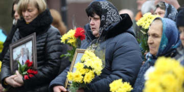 У Тернополі біля  Меморіальної стели відбувся мітинг-реквієм