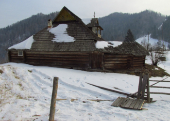Тернополянин 10 років фотографує старі галицькі хати