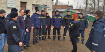 Практичні заняття: як загартовують майбутніх тернопільських рятувальників