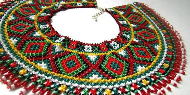 Майстриня з Тернополя створює авторські ґердани (Відео)