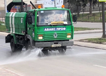 У Тернополі без вихідних дезінфікують дороги та зупинки