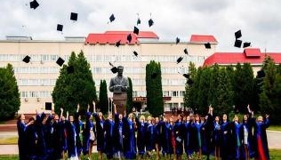 Тернопільський педагогічний університет запрошує своїх випускників