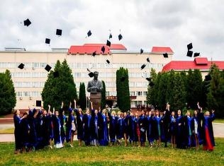 Тернопільський педагогічний університет запрошує своїх випускників