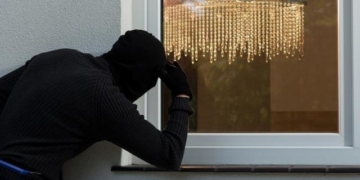 На Тернопільщині затримали двох осіб, підозрюваних у серії крадіжок