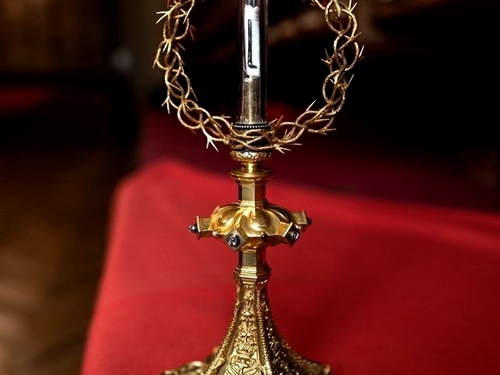 Змінено дату прощі Реліквії Тернового Вінка Ісуса Христа на Тернопільщину