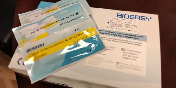 Тернопільська міська рада самостійно закуповує тести на виявлення коронавірусу.