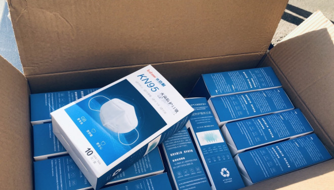 До Тернополя з Китаю прибули засоби захисту та тест-системи для виявлення COVID-19