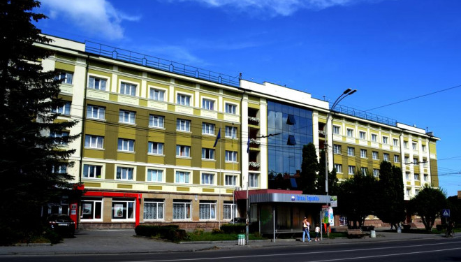 Тернопільські медики житимуть в готелях та їздитимуть на роботу безкоштовно