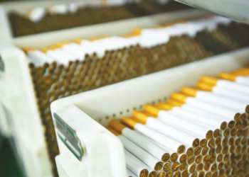 Під пильним наглядом: бійці роти “Тернопіль” зупинили автомобіль без документів та з сигаретами