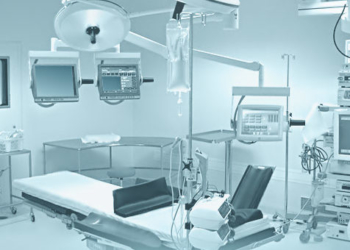 Тернопільські хірурги подарували хлопчику дитинство