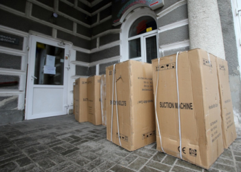 Лікувальні заклади Тернополя отримали від благодійників необхідне обладнання