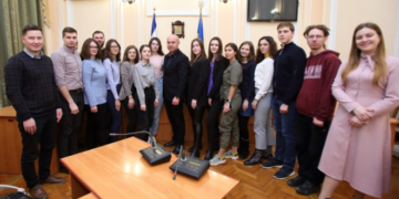 Юні тернополяни з «Школи громадської активності» зустрілися з мером міста