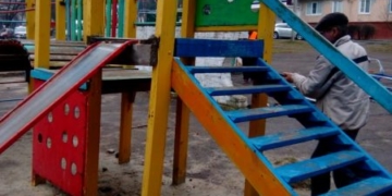 У Тернополі працівники обслуговуючих підприємств продовжують облаштовувати благоустрій міста