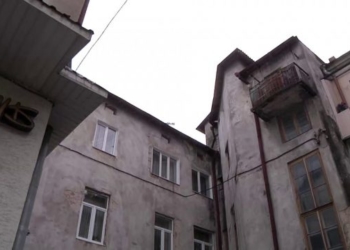 Капітальні ремонти дахів у житлових будинках Тернополя