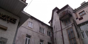 Капітальні ремонти дахів у житлових будинках Тернополя