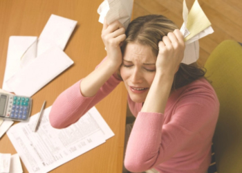 Уряд і парламент злукавили. Оплату за комунальні послуги лише відтермінували