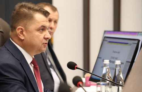 Віктор Овчарук: «Запобіжники щодо “розбазарення” української землі визначено і встановлено»