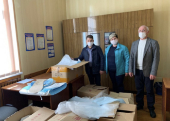 У ліцеї на Тернопільщині пошиють півтори тисячі захисних костюмів для медиків