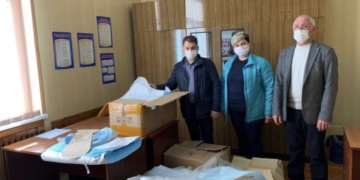 У ліцеї на Тернопільщині пошиють півтори тисячі захисних костюмів для медиків