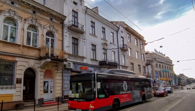 Оновлений графік перевезень у Тернополі тролейбусами та автобусами в робочі дні