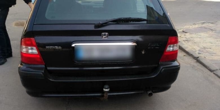 У Тернополі виявили автомобілі з підробленими документами