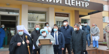 Тернопільський перинатальний центр «Мати і дитина» отримав апарат ШВЛ та пральну машину