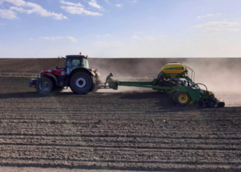 У «Контінентал Фармерз Груп» набирає темпів весняна посівна