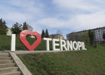 Нардепи подбали про себе, але забули про людей