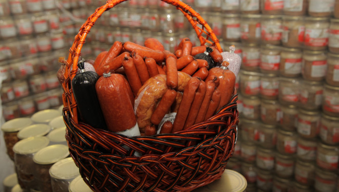 Не виходячи з дому, тернополяни можуть запастися м’ясними продуктами безкоштовно