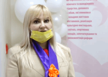 «Великдень з Дією»: більше 200 святкових продуктових наборів розвезли потребуючим благодійниці