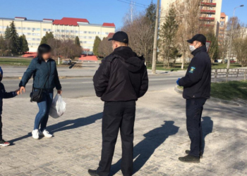 Карантині обмеження: у Тернополі правоохоронці здійснюють посилене патрулювання територією міста
