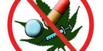 На Тернопільщині правоохоронці вилучили у чоловіків 25 пакетів насіння коноплі