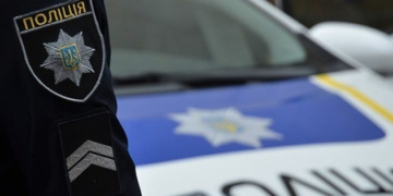 У Тернополі чоловік побив підлітків через те, що вони обізвали жінку