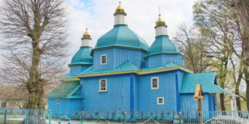 З висоти пташиного польоту можна розгледіти мальовничі краєвиди села на Тернопільщині