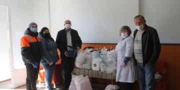 Вберегти село: фельдшерам, листоношам та соціальним працівникам Тернопільщини «Контінентал» передав засоби захисту
