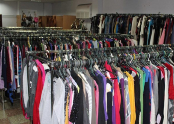 У Тернополі знову утворилися черги біля секонд-хендів (Відео)