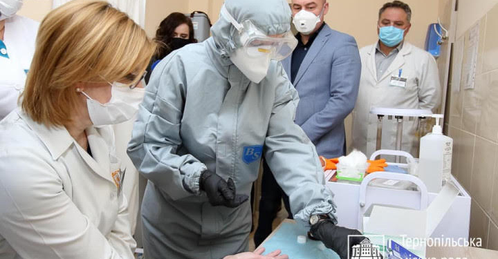 Що зробила міська рада Тернополя, щоб короновірус менше поширювався?