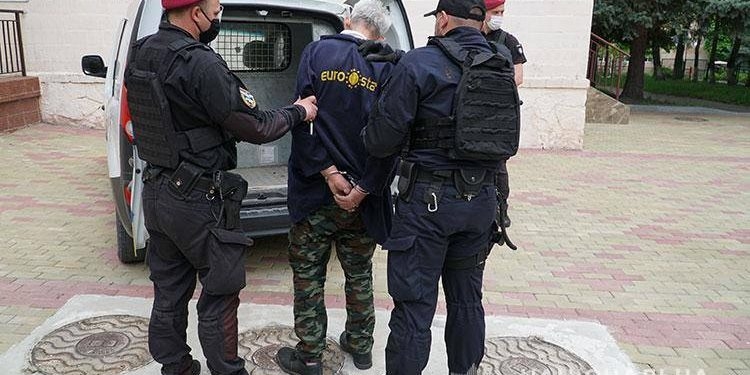 Двірник в Тернополі намагався вбити завідуючу дитячого садочку (Відео)