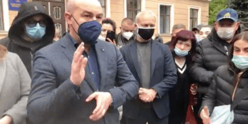 Підприємці з речових ринків тернополя готові виконувати усі вимоги епідеміологів, лиш би знову працювати