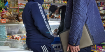 Штрафи не лякають : у Тернополі продовжують продавати алкоголь у нічний час