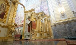 Як безпечно відвідувати храми, поліклініки та спортивні об’єкти – затверджені нові правила