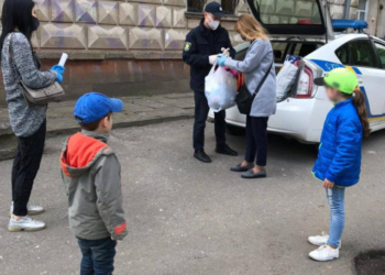 У Тернополі маленька дівчинка врятувала матір, прибігши за допомогою до лікарні