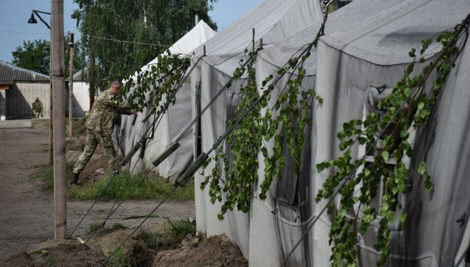 Традиції єднають: тернопільські артилеристи відзначають “Зелені свята” на полігоні