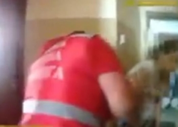 Молодий чоловік у Тернополі жорстоко порізав батьків (Відео)