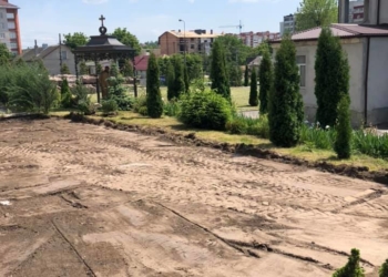 У Тернополі розпочали будівництво інклюзивного дитячого майданчику