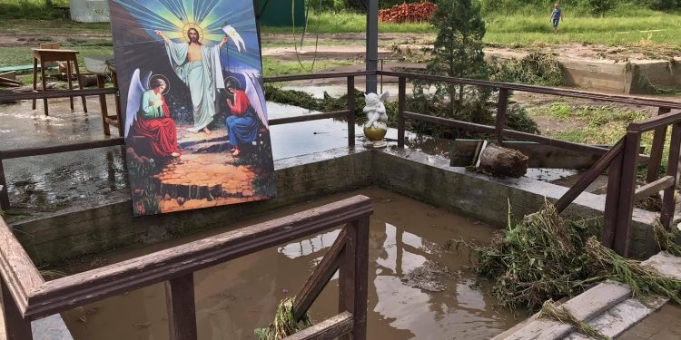 Джерело Всецариці на Тернопільщині знищила негода (Фото)