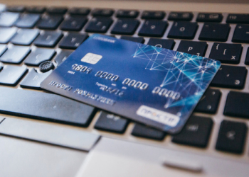 Жителі Тернополя продовжують потерпати від рук аферистів