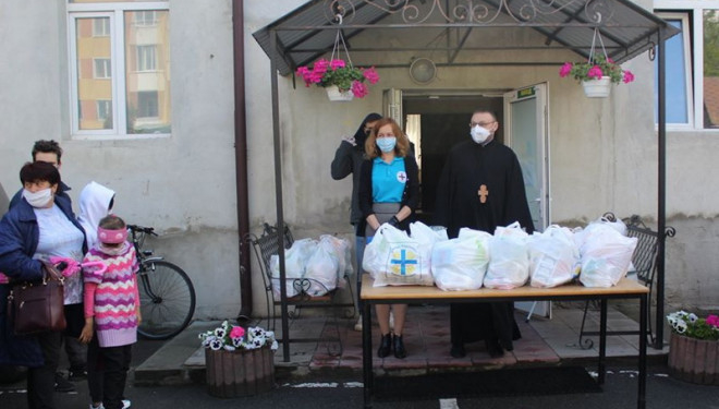 Подарунки маленьким тернополянам передав Карітас