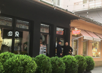 У центрі Тернополя рейдерське захоплення кав’ярні