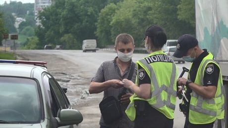 Тернопільські патрульні почали фіксувати швидкість за допомогою TruCam у місті